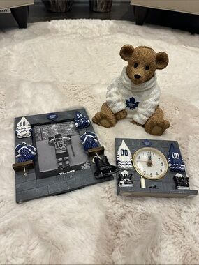 Maple Leafs Blue and White Hockey Frame & Clock Set with Teddy bear piggy bank